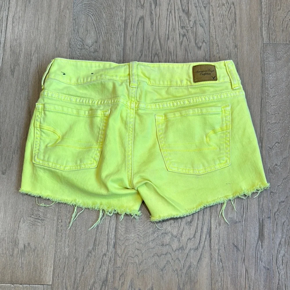 American Eagle Outfitters Neon Yellow Cutoff Jean Shorts Size 0 - Picture 4 of 8